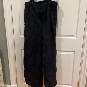 Lightly used Patagonia ski or snowboarding pants.